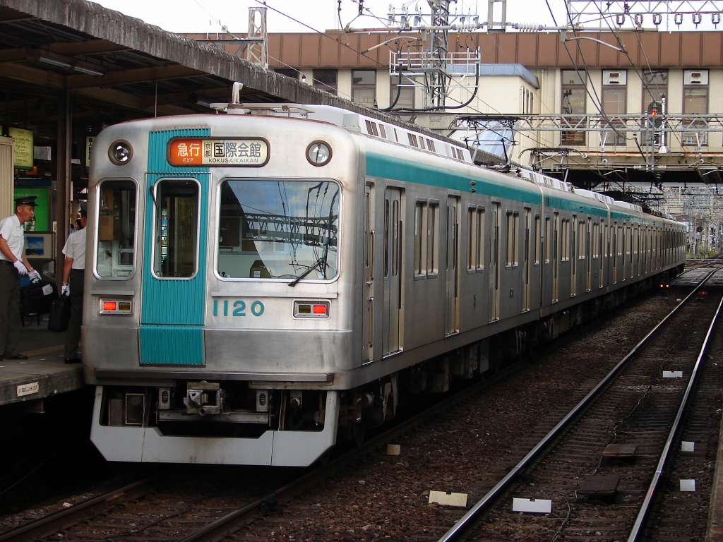 京都市営地下鉄の新車デザインが1円で落札されているらしい
