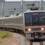 バリアだらけの京橋駅…JR西日本を提訴へ