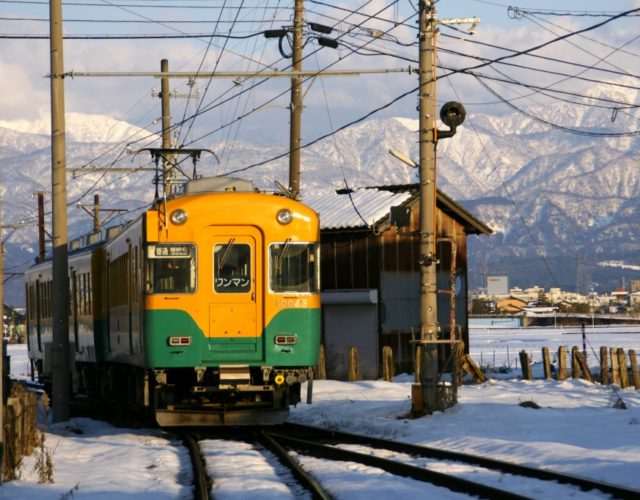 廃車が始まった富山地鉄の「かぼちゃ電車」を振り返る