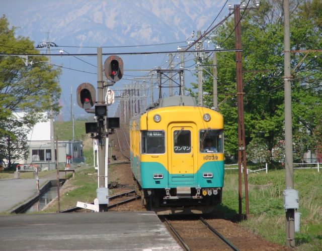 富山地方鉄道10030形編成表