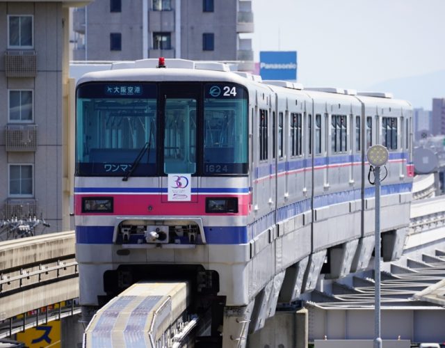 【大阪モノレール】本線全駅にホームドア設置完了へ