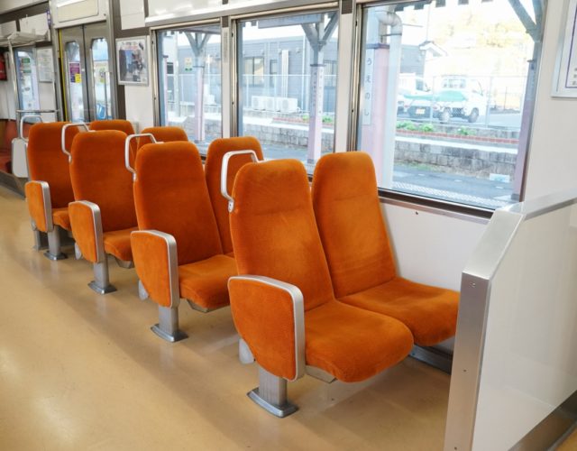 伊賀鉄道にある「京阪電車の座席」を見てきました