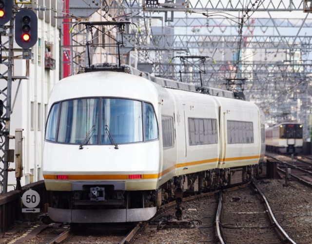 近畿日本鉄道21000系「アーバンライナー」（UL）編成表