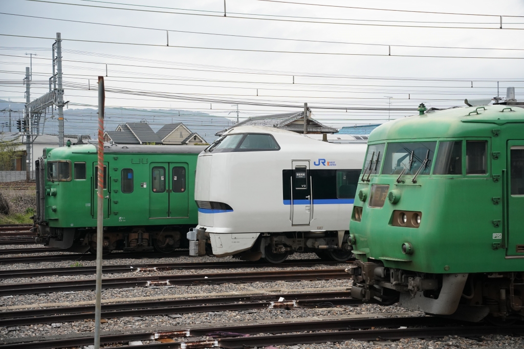 緑の113系・117系が留置中の京都支所を見てきました - 鉄道プレス