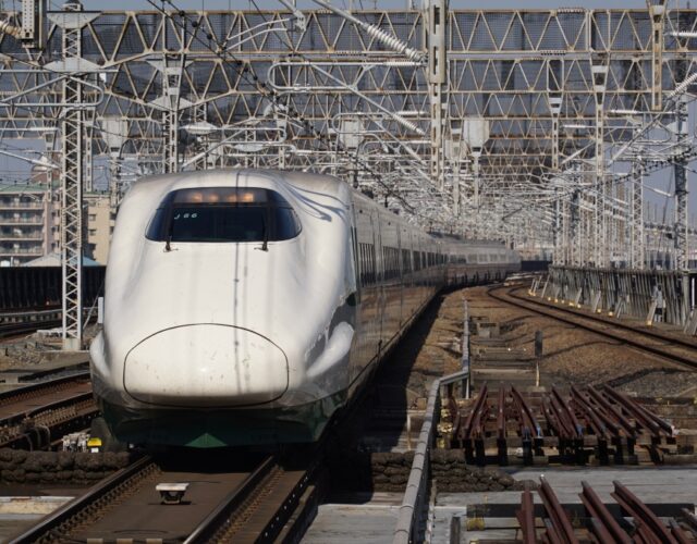 【JR東日本】200系色E2系を用いた「新青森発・大宮通過」の臨時列車を運行